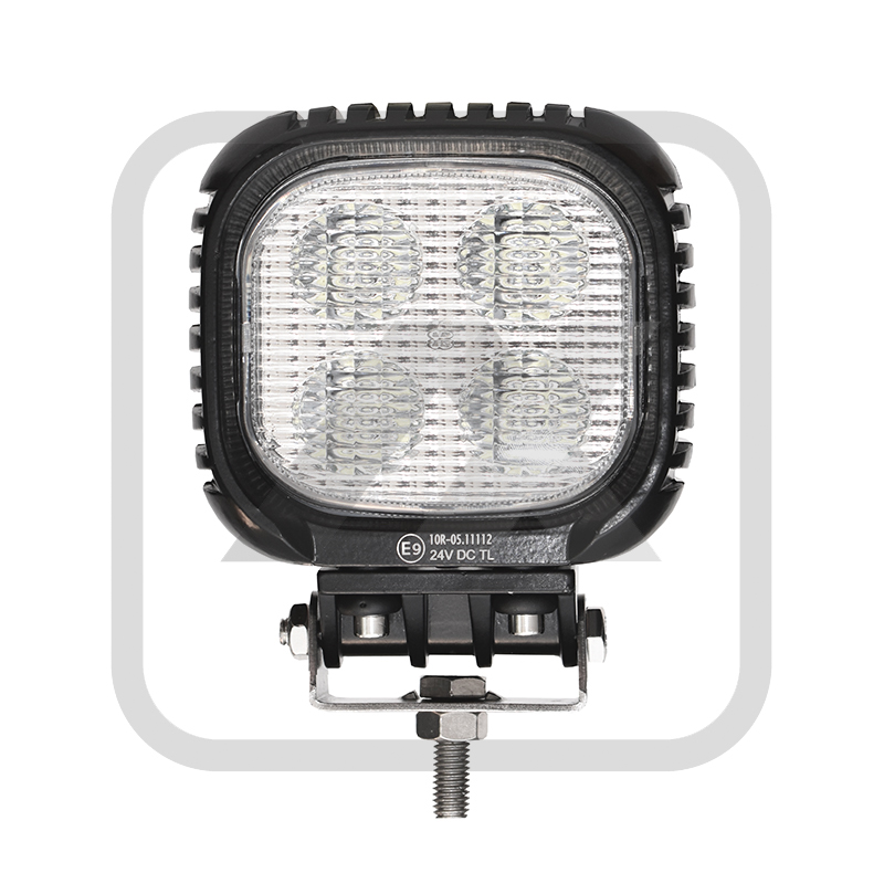 LED-Arbeitsscheinwerfer 5400 Lumen, Verwendung 12-24 V, vorverkabelt  (400mm)